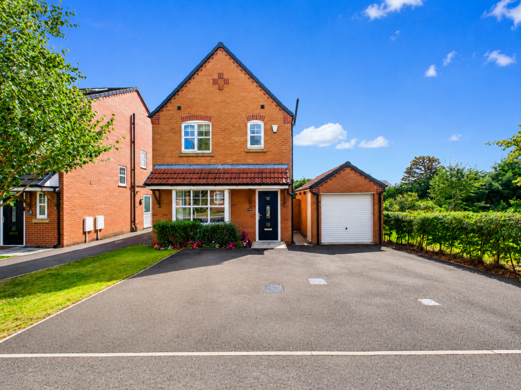 House in Preston - View 3