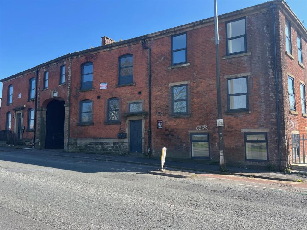 Additional image 16 of Eanam, Blackburn