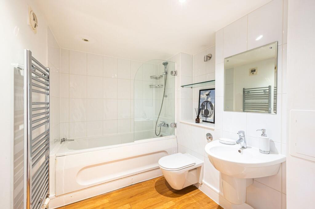Wollaton House, Islington, London, N1 – další