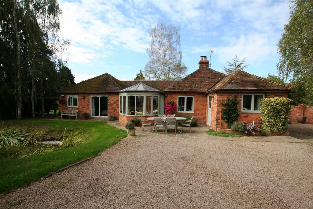 Main image of property: The Old Coach House, Wood End Farm, Broadwas WR6 5NS