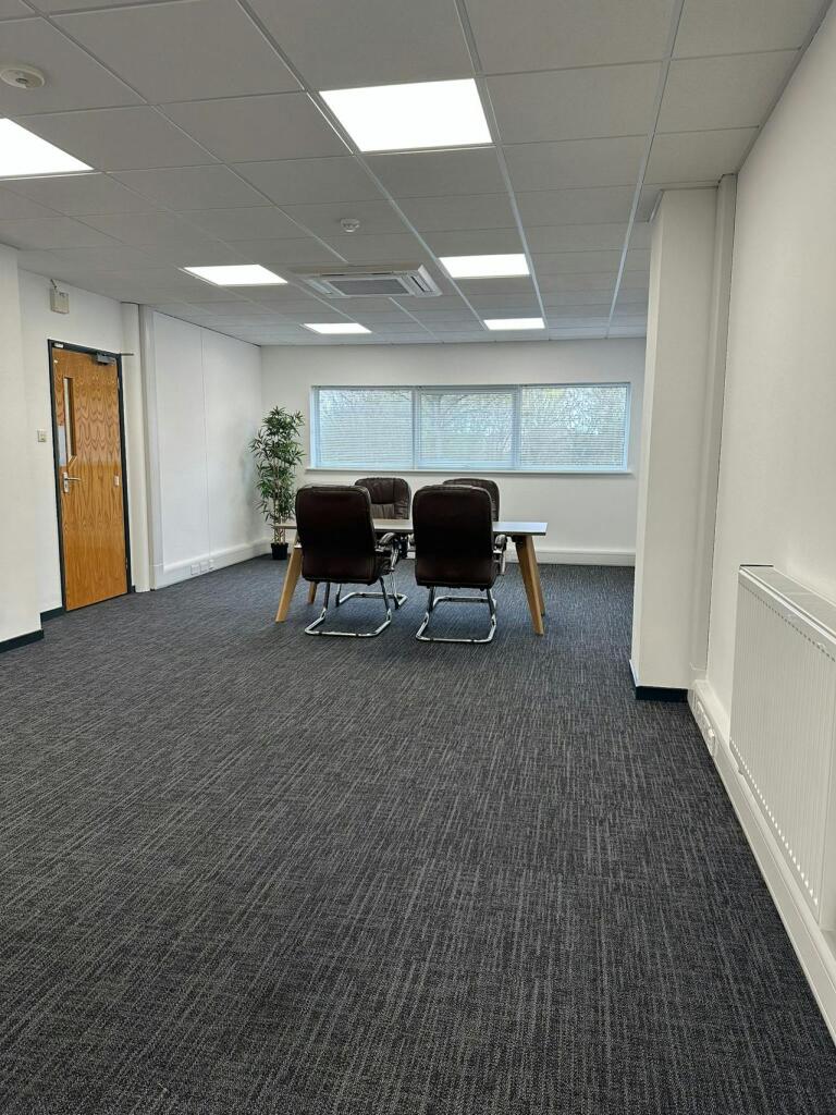 Suite 19 furnished.jpg