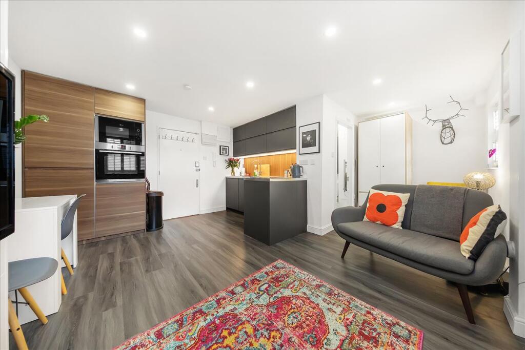 Main image of property: Spencer Mews, Hammersmith, London, W6