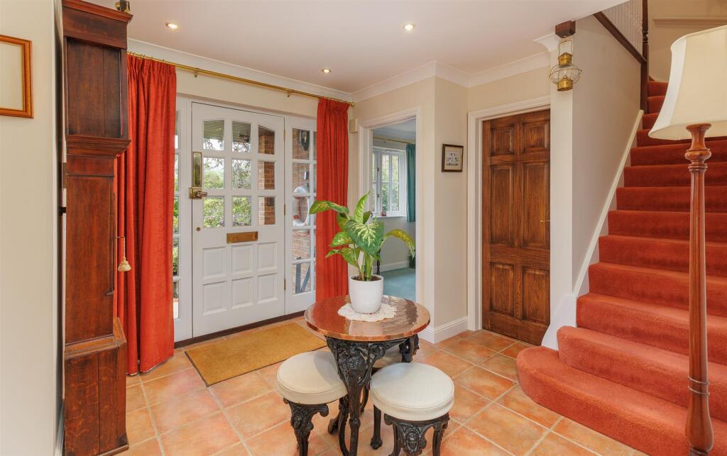 House in Portsmouth - More