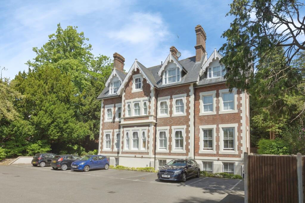 Main image of property: Calverley Park Gardens, Tunbridge Wells, Kent, TN1