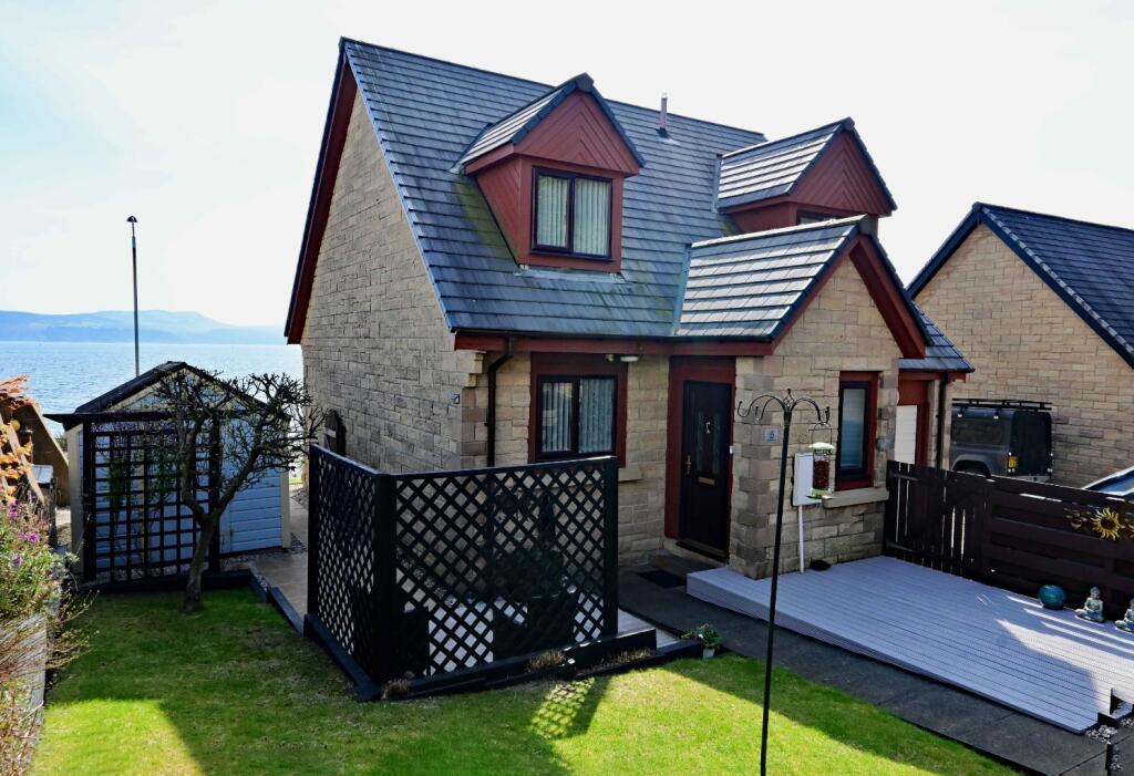 5 Laudervale, 73 Bullwood Road, Dunoon, Argyll and Bute, PA23 7QL photo 4