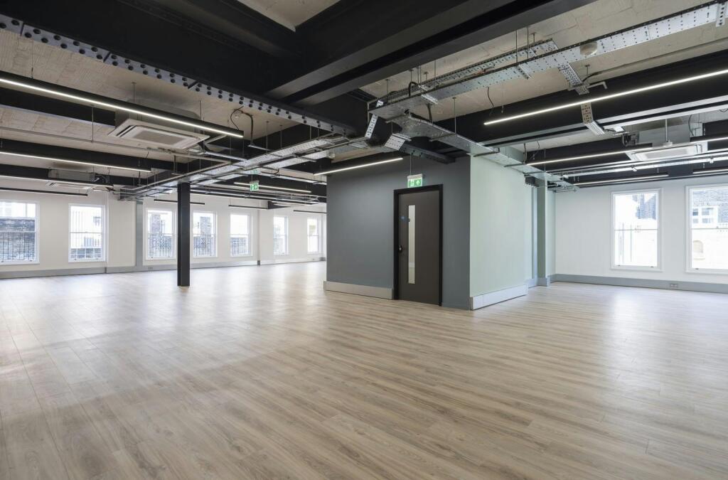 1st floor office space