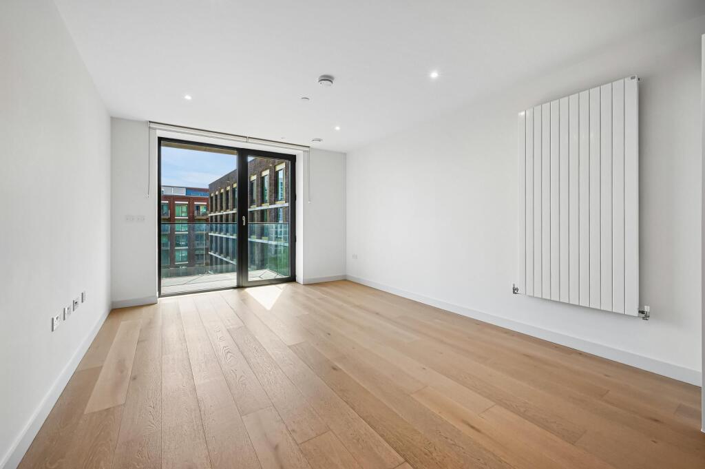 Main image of property: John Cabot House, Royal Wharf, E16