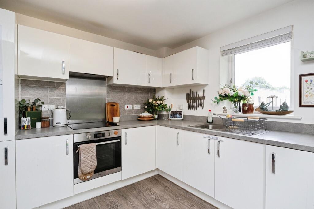 Salomons Grove, Southborough, Tunbridge Wells photo 3