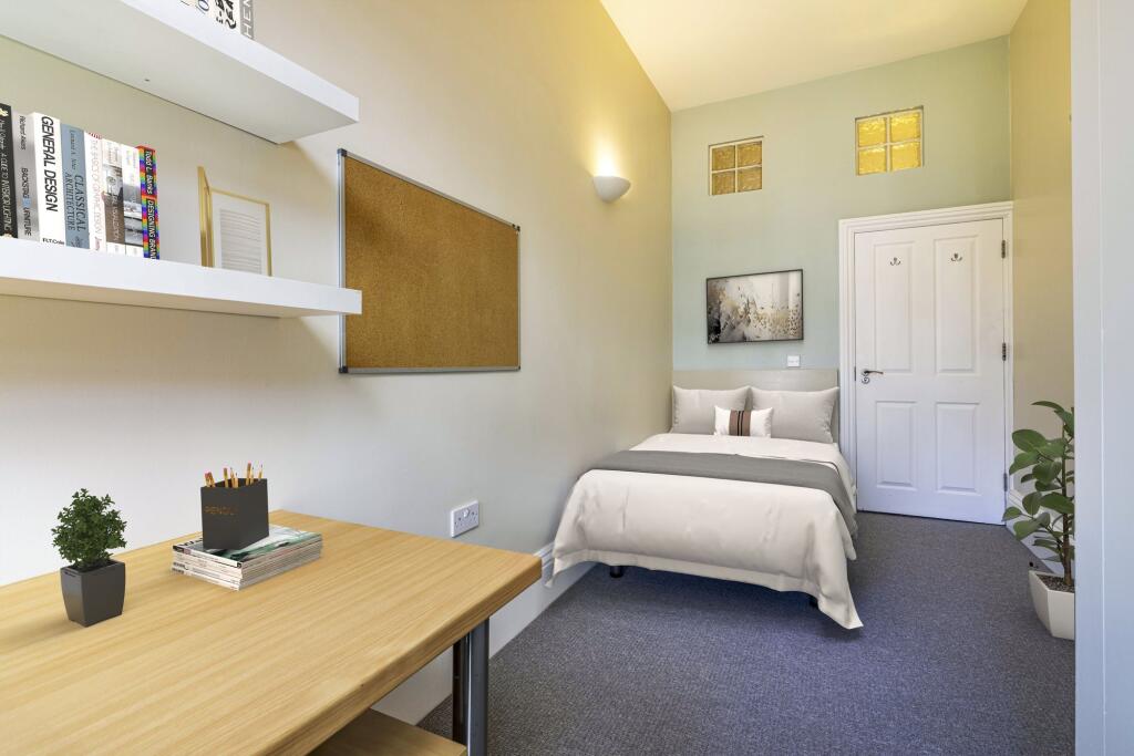 House in Nottingham - View 4