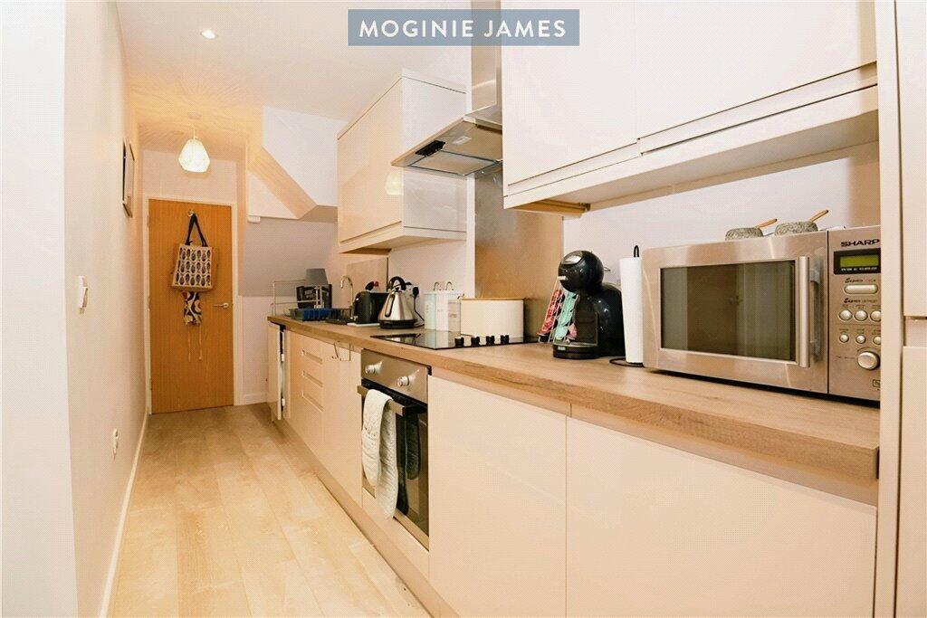 Apartment in Cardiff, Canton - View 5