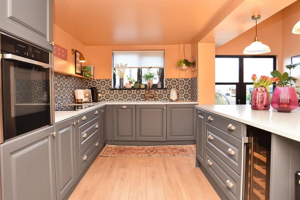 Gladstone Street, Harrogate, HG2 photo 4
