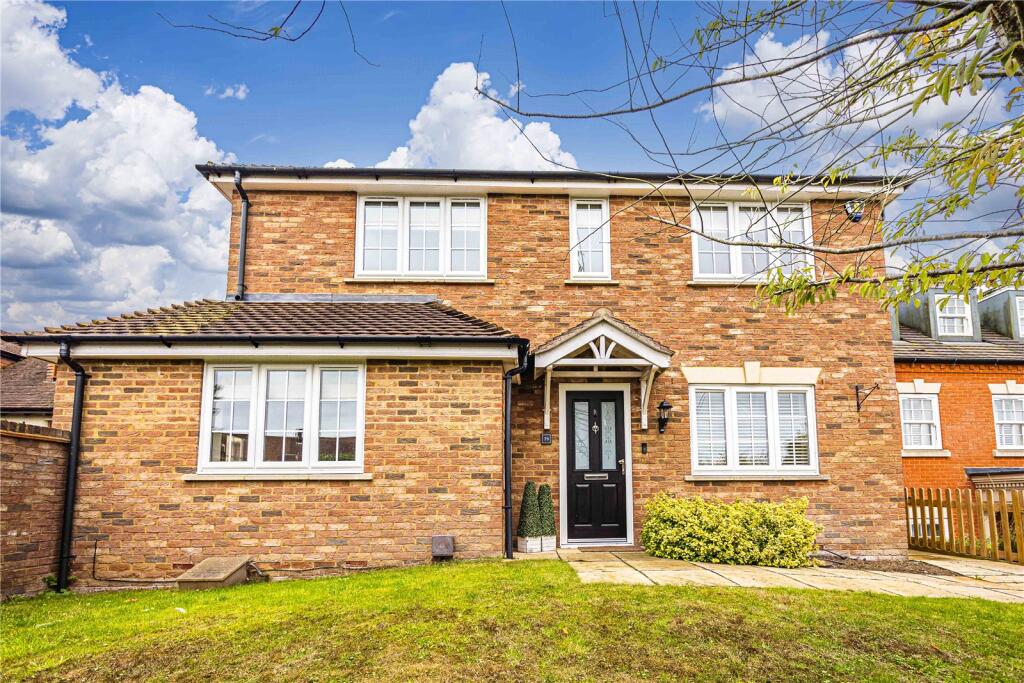 Main image of property: Dunstable Road, Caddington, Central Bedfordshire, LU1