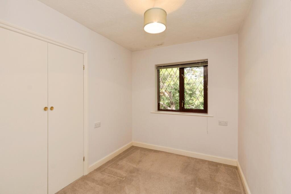 Apartment in Guildford - More