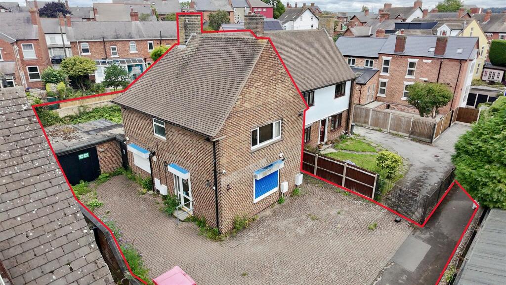 Main image of property: 2a Church Walk, Eastwood, Nottingham, NG16 3BG