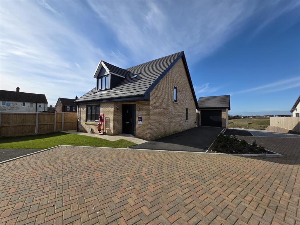 Plot 3, The Morgan photo 2