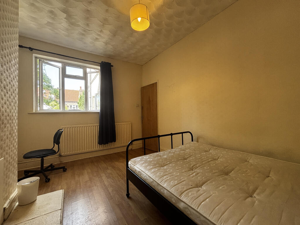 4 bedroom terraced house for rent