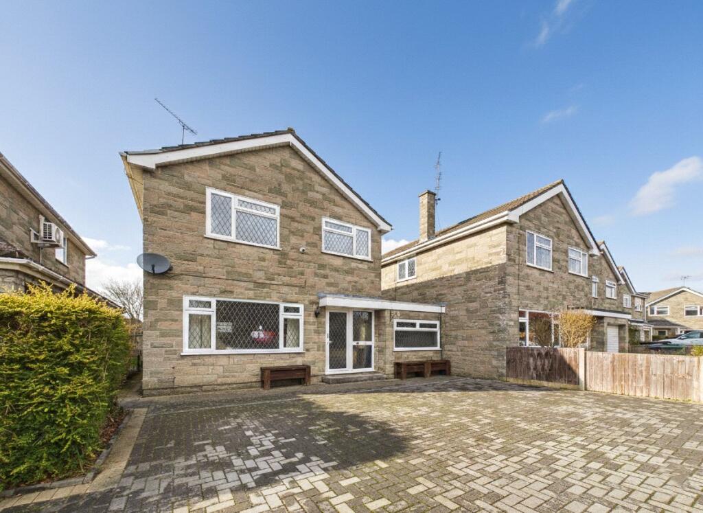 Main image of property: Clevedale, Downend, Bristol, BS16