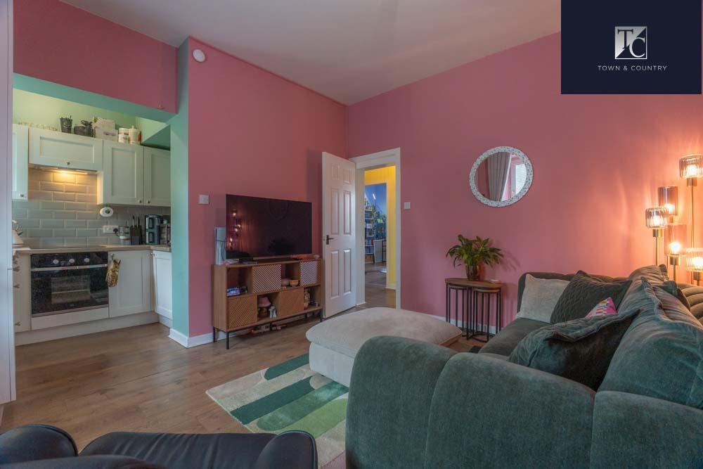 Apartment in Glasgow - View 5