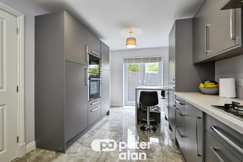 House in Aberdare, Aberaman North - More