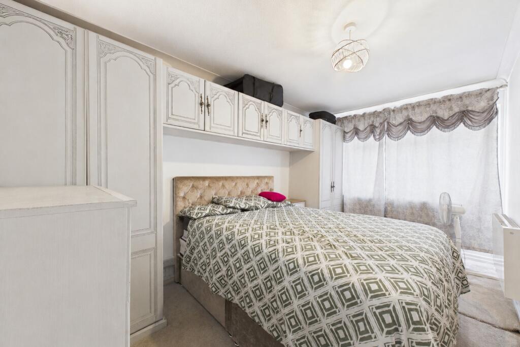 Apartment in Wokingham - View 5