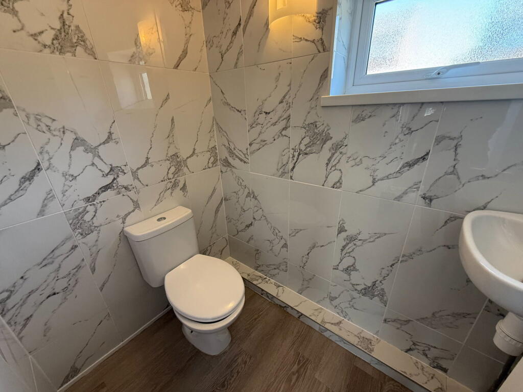 House in Solihull, West Midlands - More