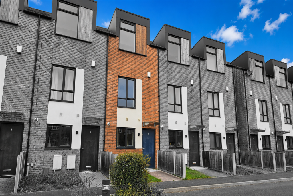 Main image of property: 6 Roberts Yard, Beeston, NG9 2LJ