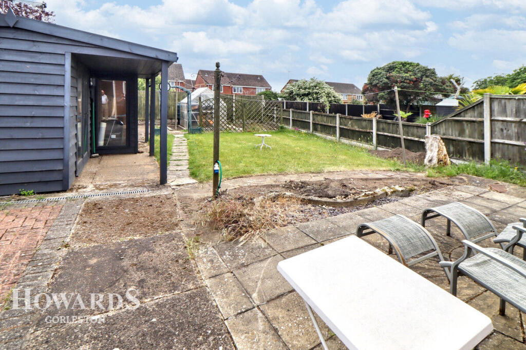 Homefield Avenue, Bradwell photo 3