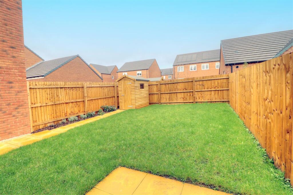 House in Worcester - View 4