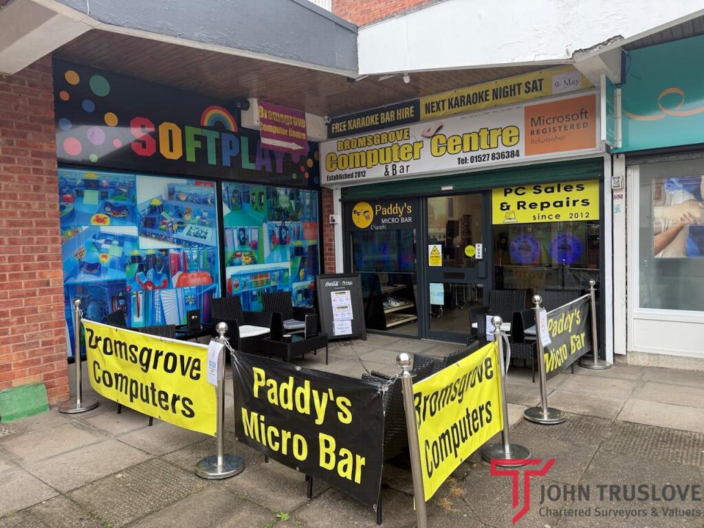 Main image of property: 10 Mill Lane, Bromsgrove, B61 8AG