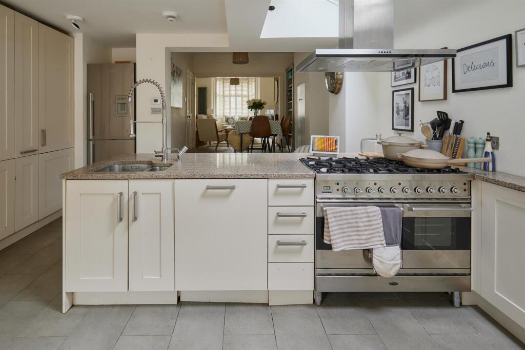 House in London - View 4