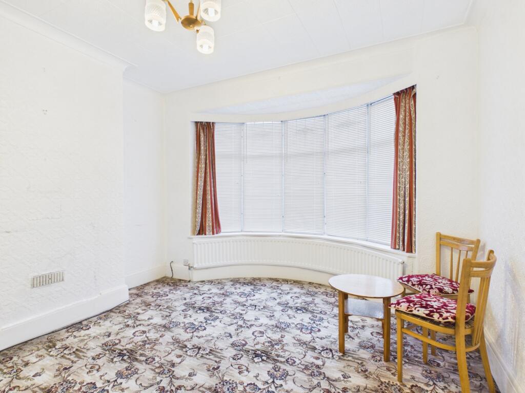 Derby Road, Ashton-under-Lyne, OL6 6NY photo 2