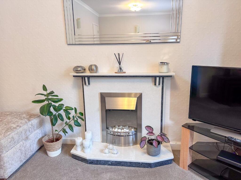 Apartment in Stockport, Heaton Mersey, The Four Heatons - View 3