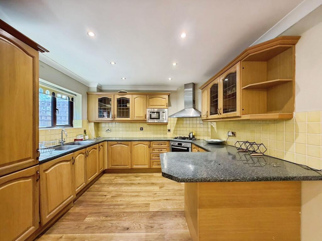 House in London - View 3