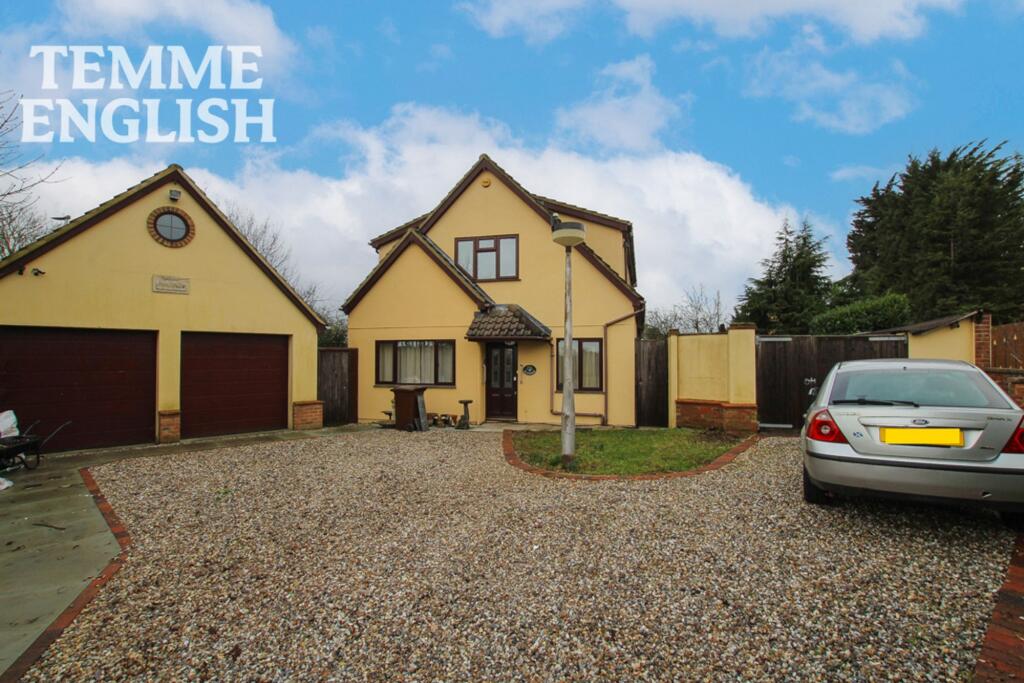 Main image of property: Runwell Chase, Runwell, SS11