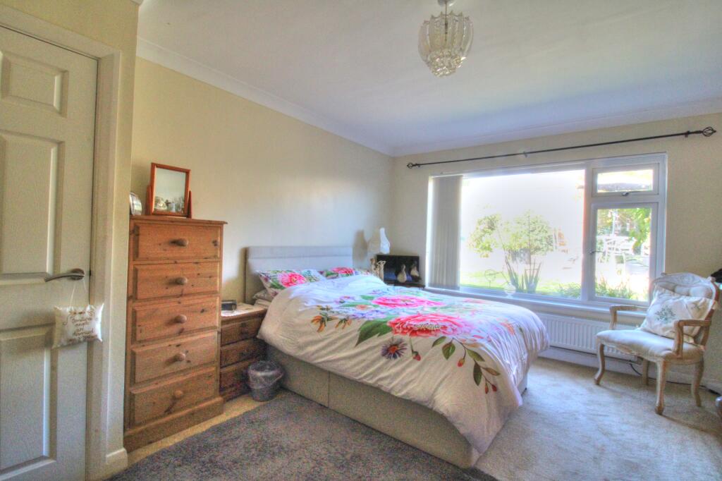 House in Southend-on-Sea - View 5