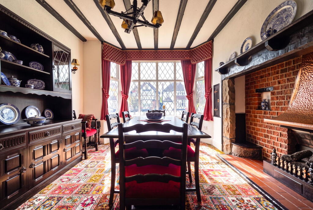 House in Solihull, Shirley - More