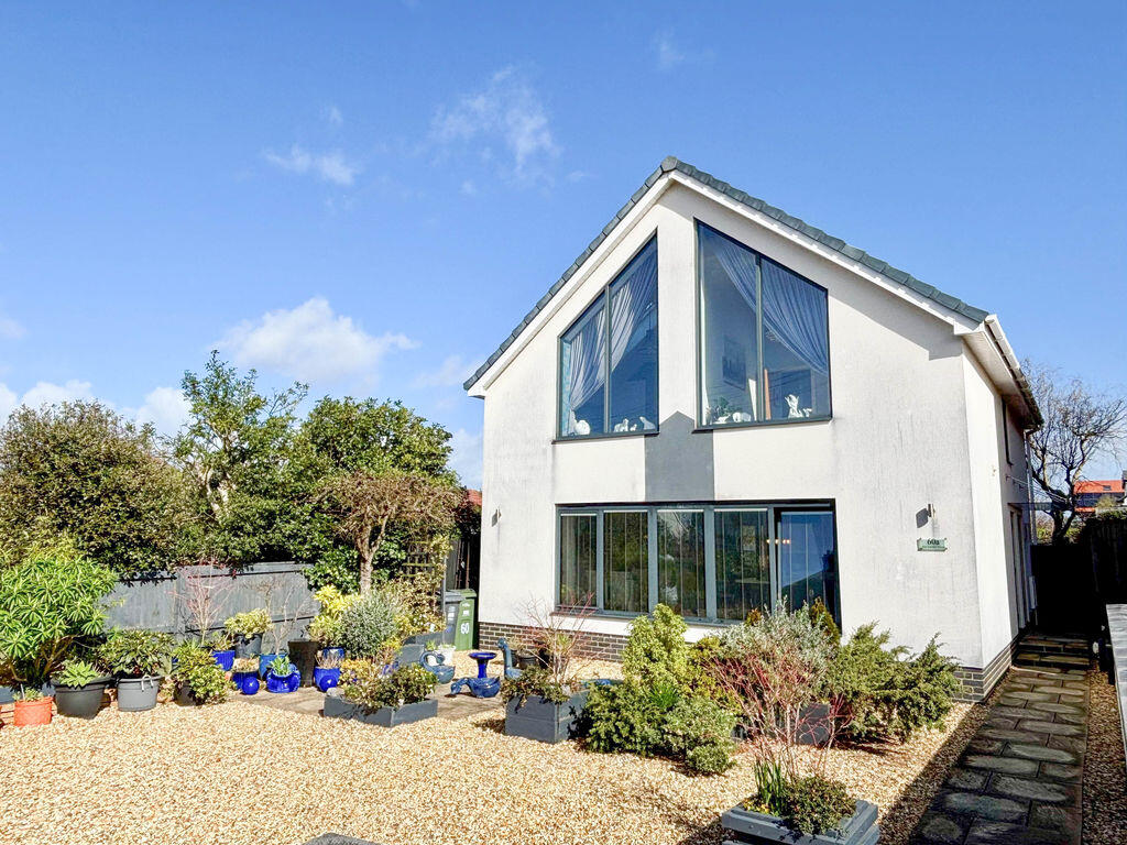 3 bedroom detached house for sale in Dial Hill Road, Clevedon, BS21