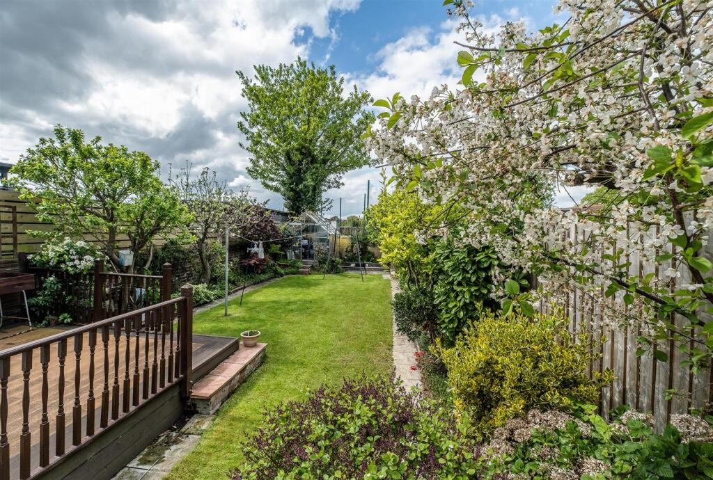 House in Nottingham, West Bridgford - View 2