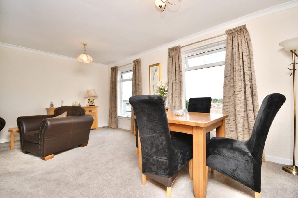 39 Alder Bank, Ayr, KA7 3NU photo 4