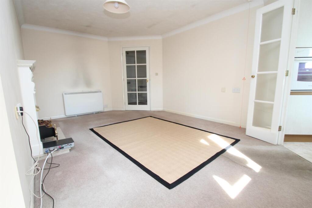 Barden Court, St. Lukes Avenue, Maidstone - View 4