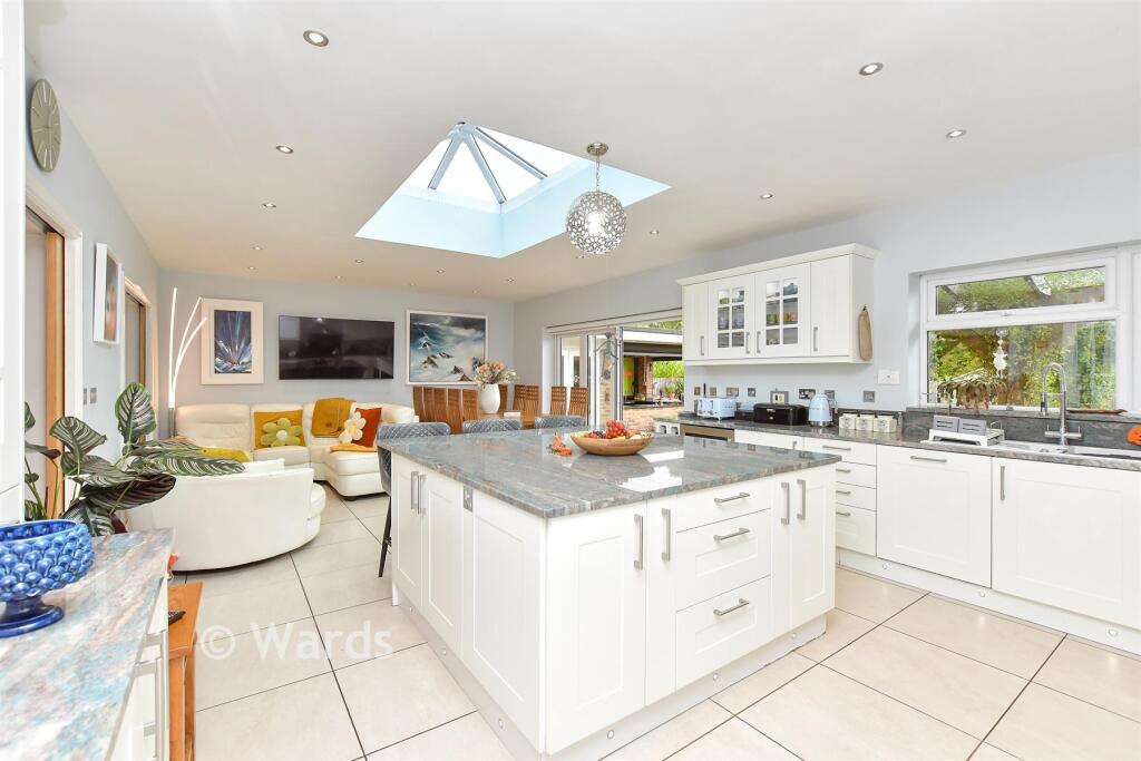House in Rochester - View 4