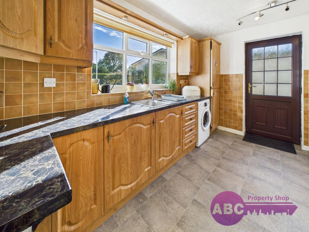 House in Chester, Ellesmere Port - View 6