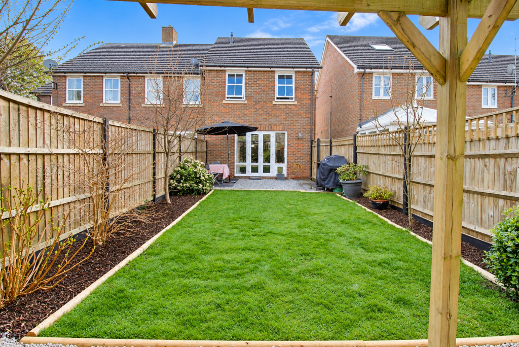House in Maidstone, Staplehurst - View 4