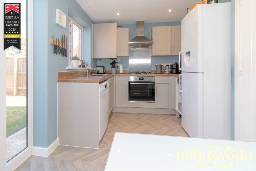 Burnet Road, Toftwood, Dereham, NR19 1PR photo 3