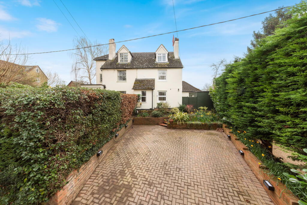 Main image of property: Spout Lane, Brenchley, Tonbridge, TN12 7AP