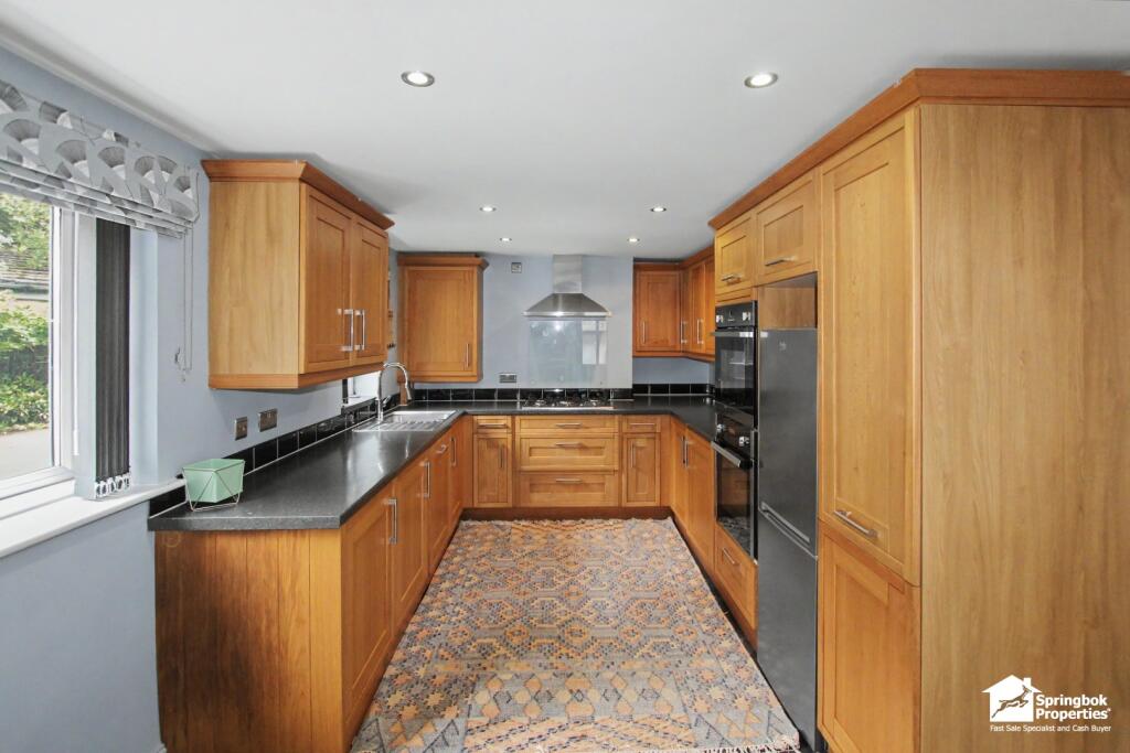 House in Wakefield - View 5