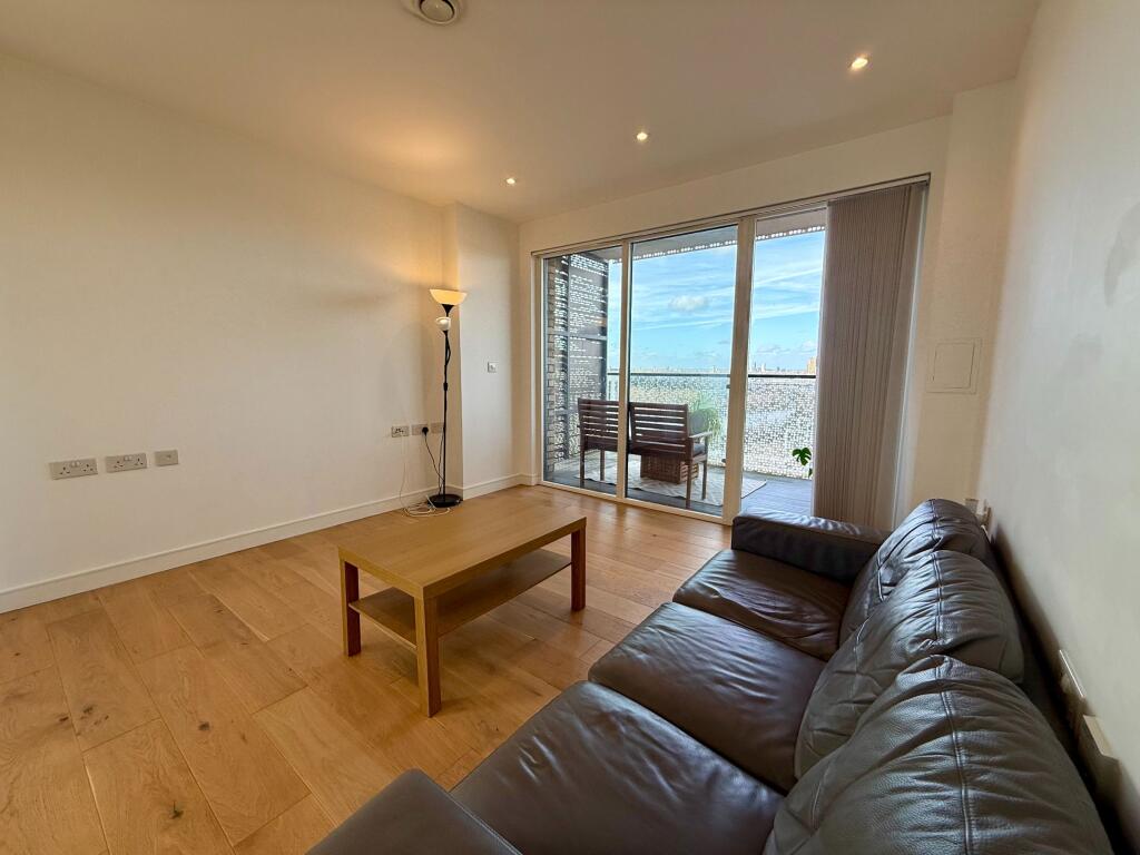 Apartment in London - View 3