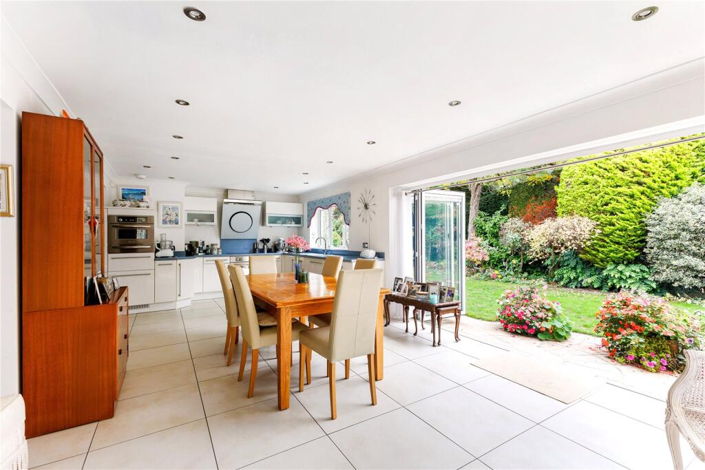Christchurch Road, Cheltenham, Gloucestershire, GL50 photo 2