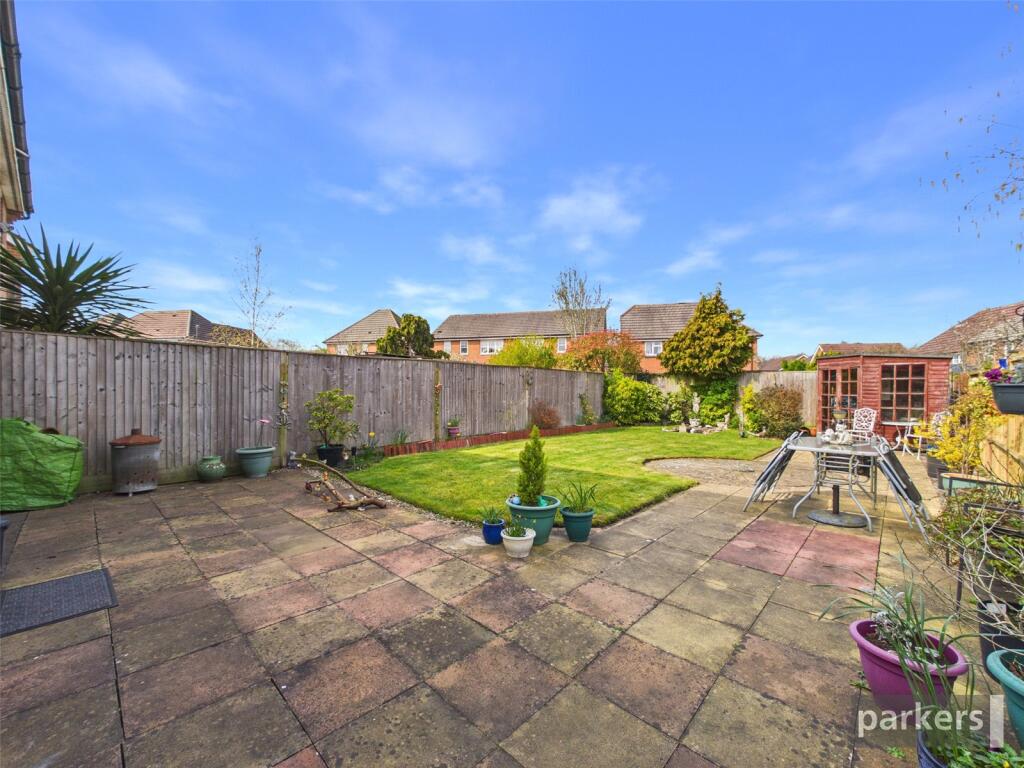 Russell Close, Bracknell, Berkshire, RG12 photo 2