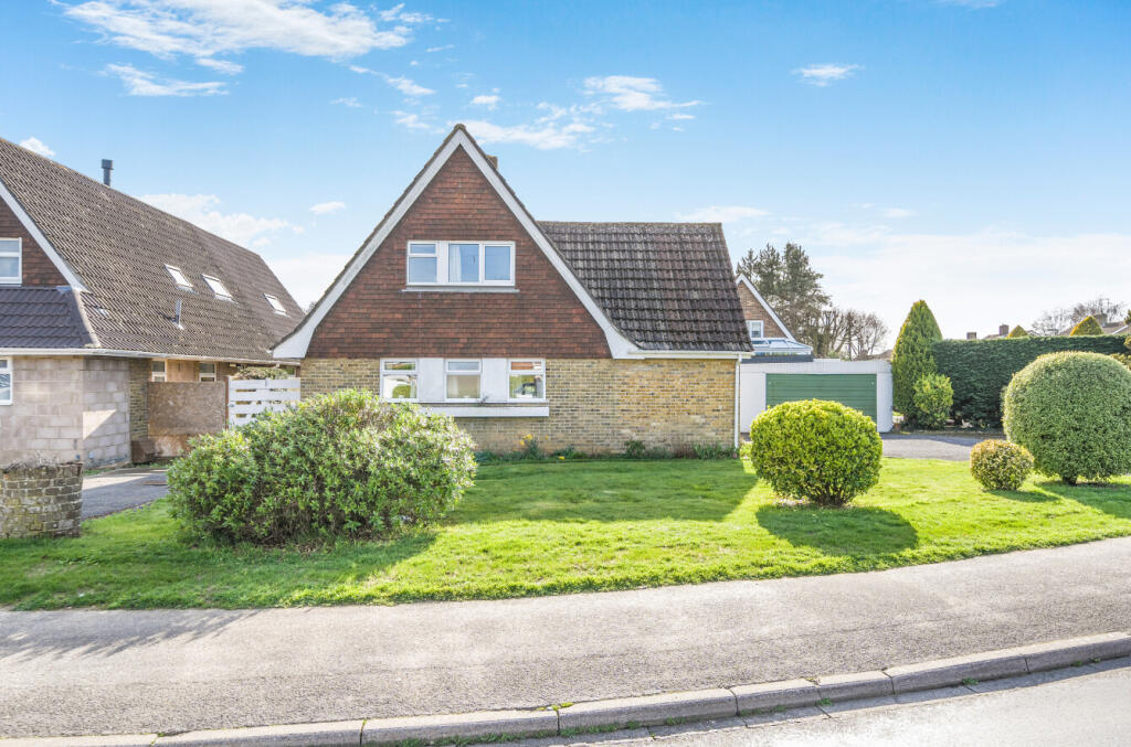 Main image of property: Carisbrooke Avenue, Hill Head, Fareham, Hants, PO14